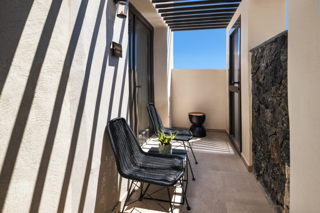 JUNIOR SUITE WITH INDOOR HEATED JACUZZI